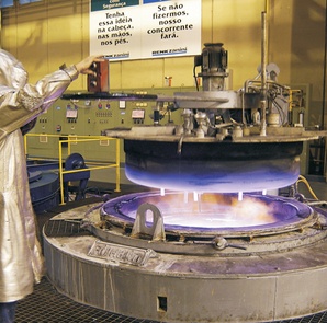 Forno para tempera por indução